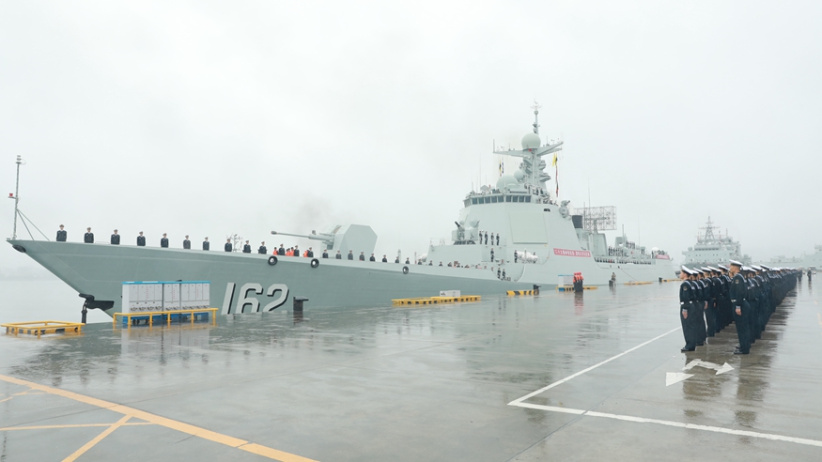 中國海軍第43批護航編隊起航赴亞丁灣